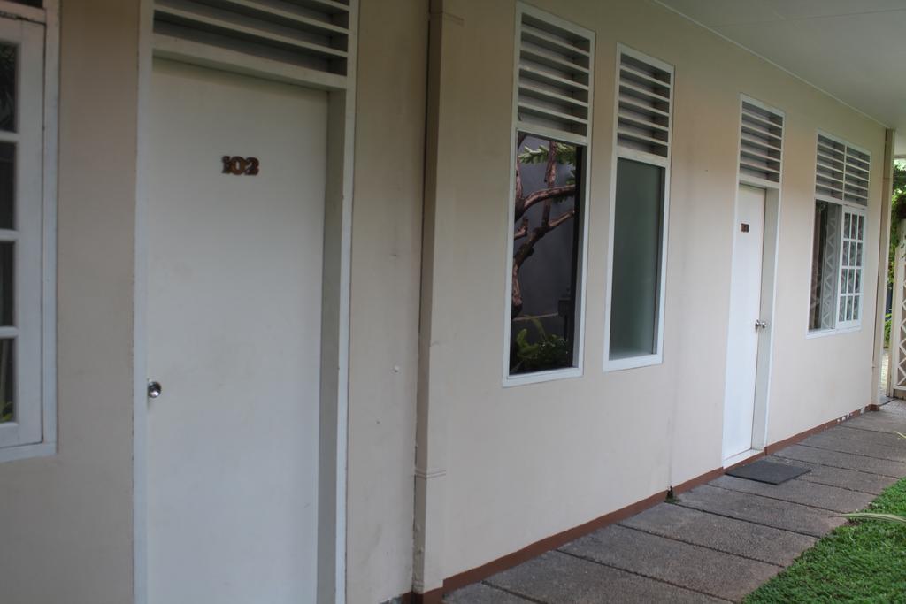 Gondia Guesthouse جاكرتا الغرفة الصورة