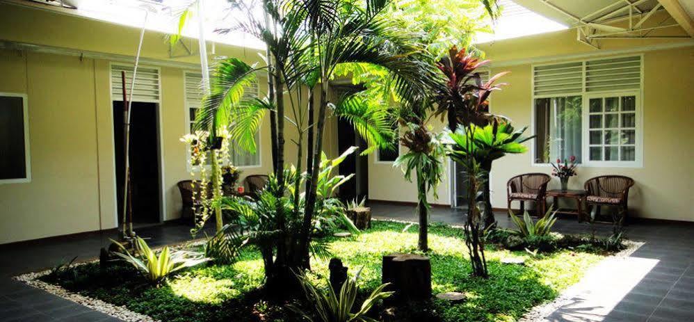 Gondia Guesthouse جاكرتا المظهر الخارجي الصورة